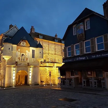 아파트 La Petite Parenthese