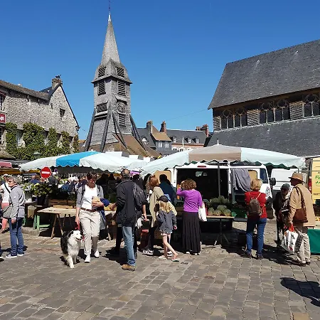 La Petite Parenthese