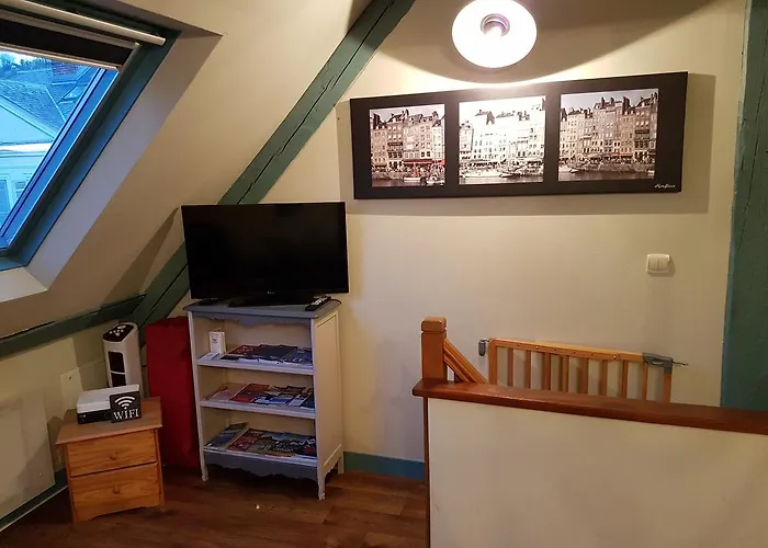 La Petite Parenthese *